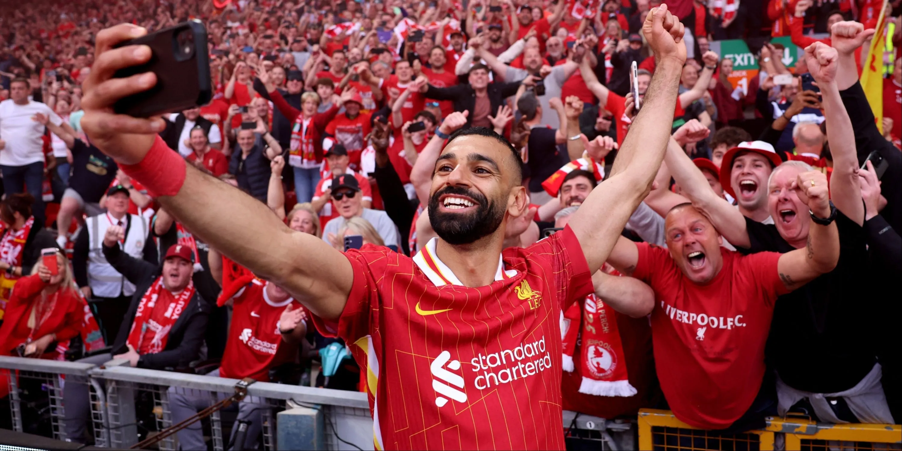 Mohamed Salah ăn mừng bàn thắng cho Liverpool trong trận đấu