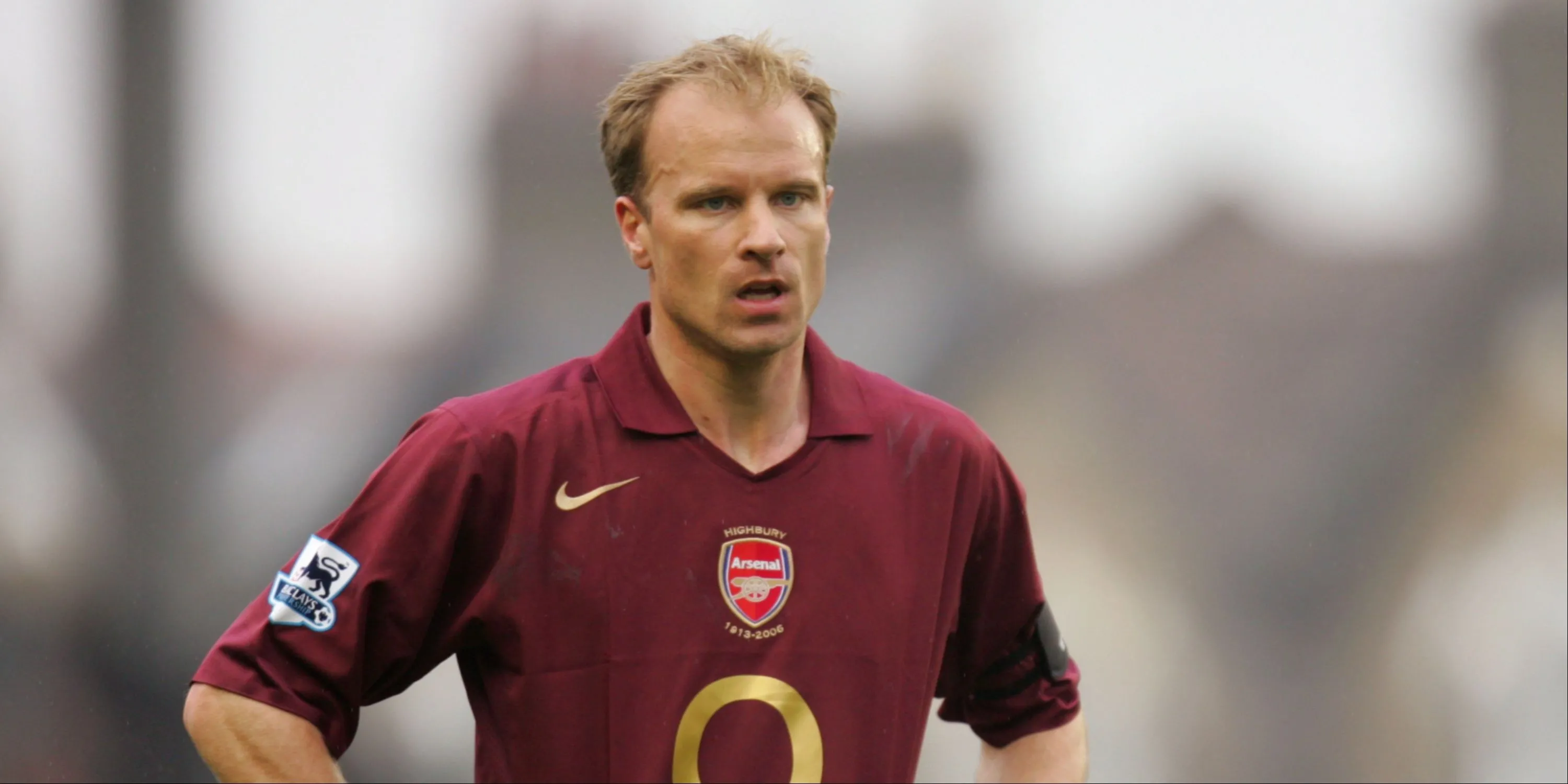 Huyền thoại Arsenal Dennis Bergkamp