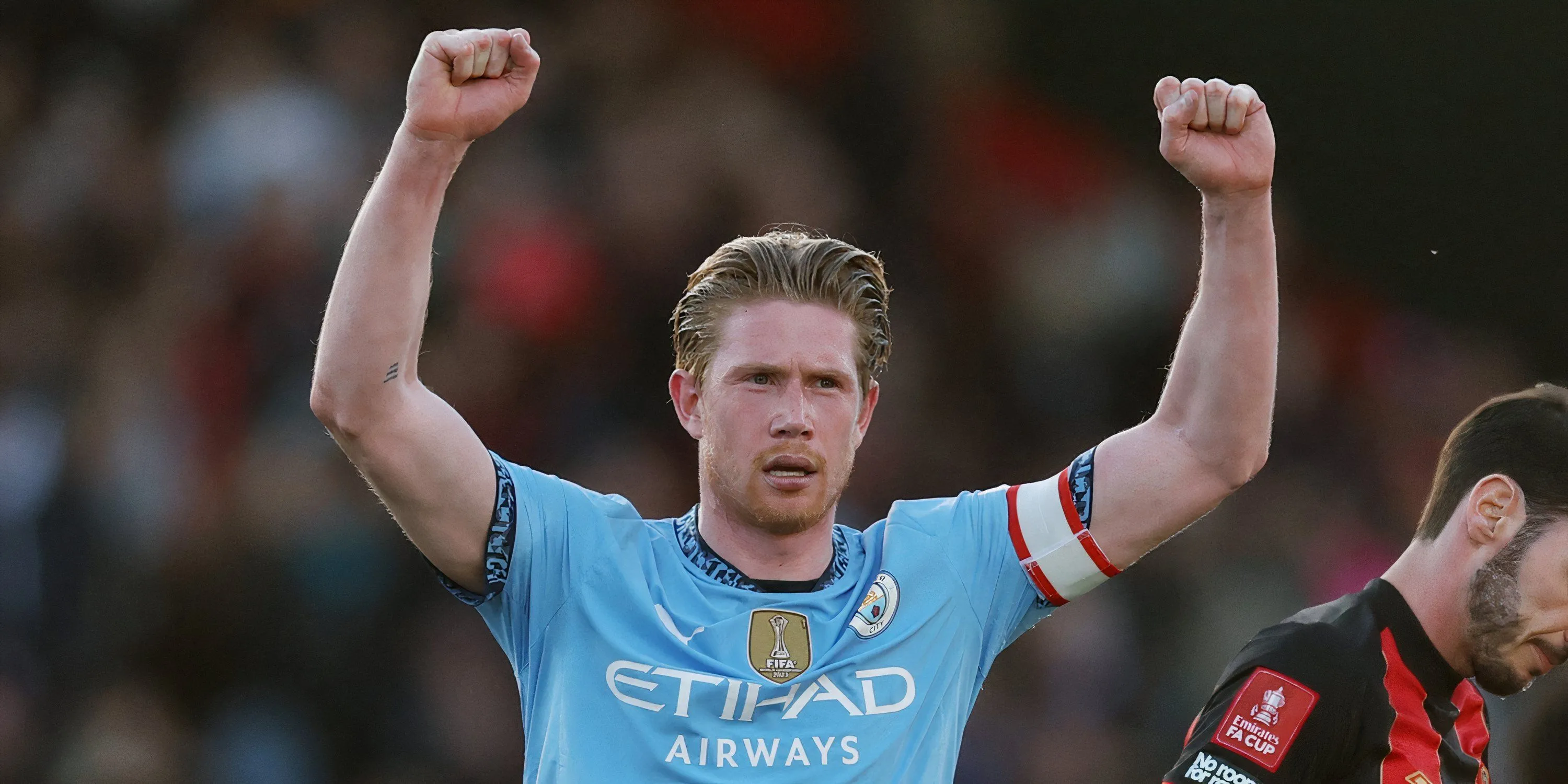 Kevin De Bruyne ăn mừng trong màu áo Man City