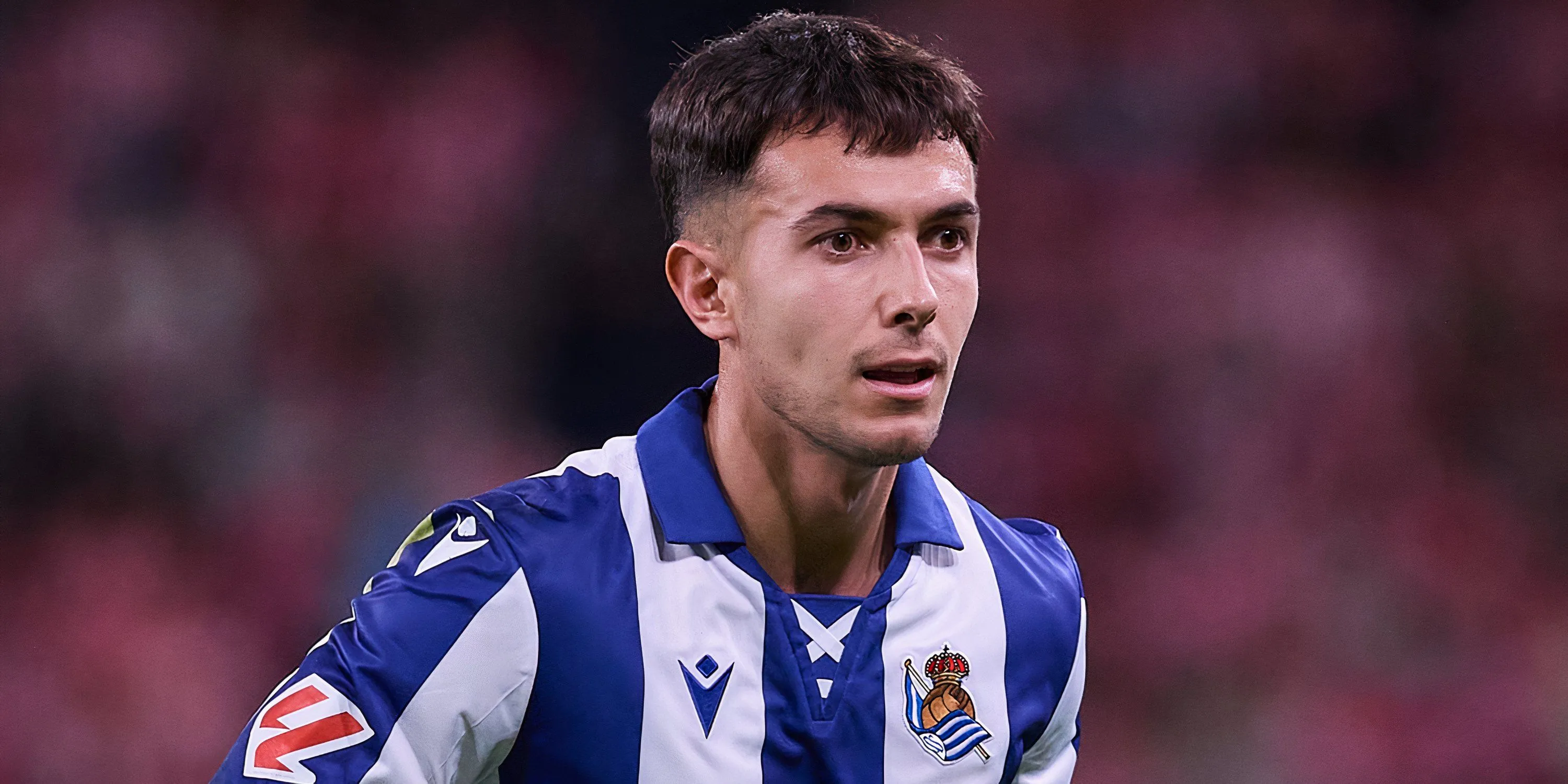 Martin Zubimendi thi đấu cho Real Sociedad
