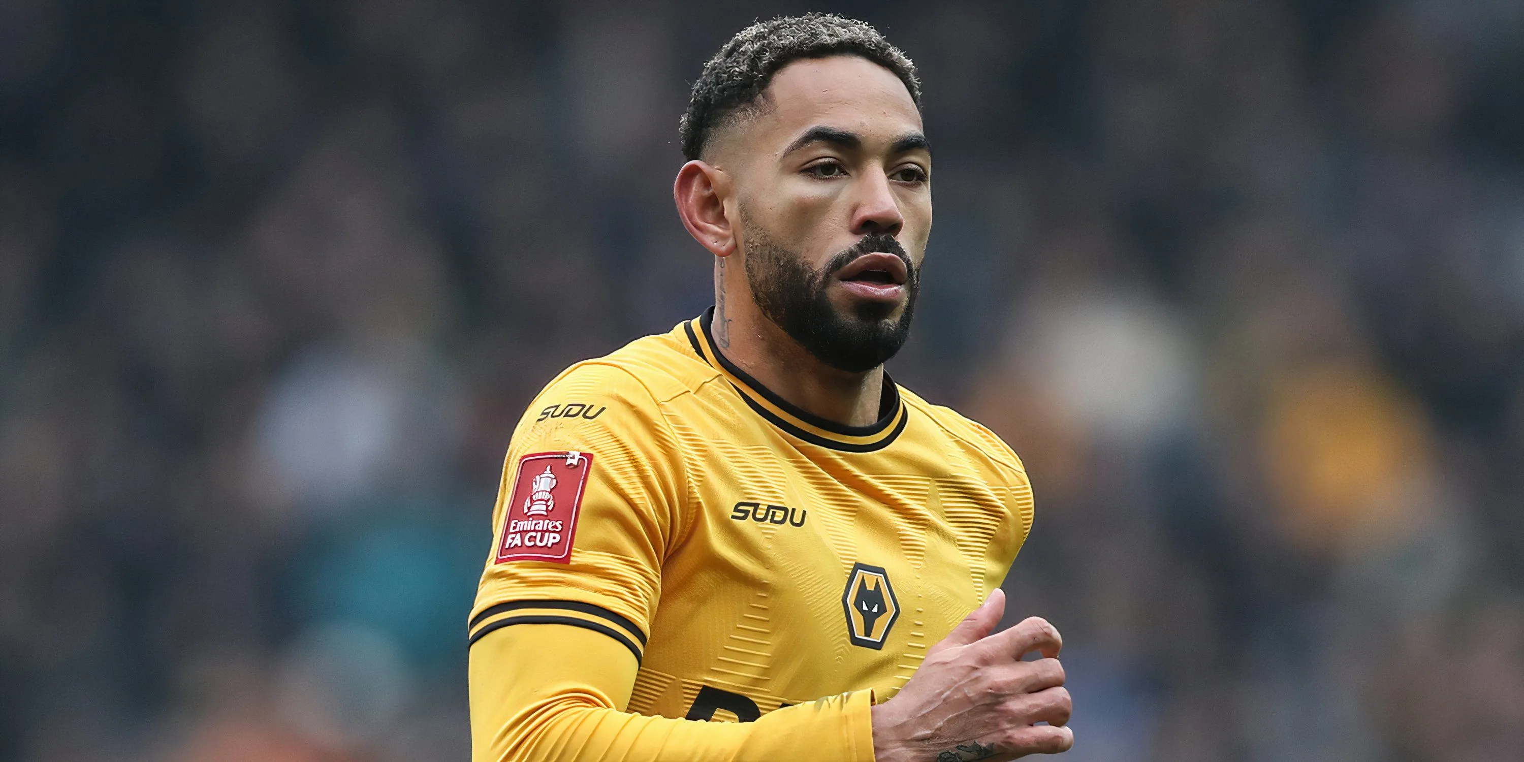 Matheus Cunha thi đấu cho Wolverhampton Wanderers