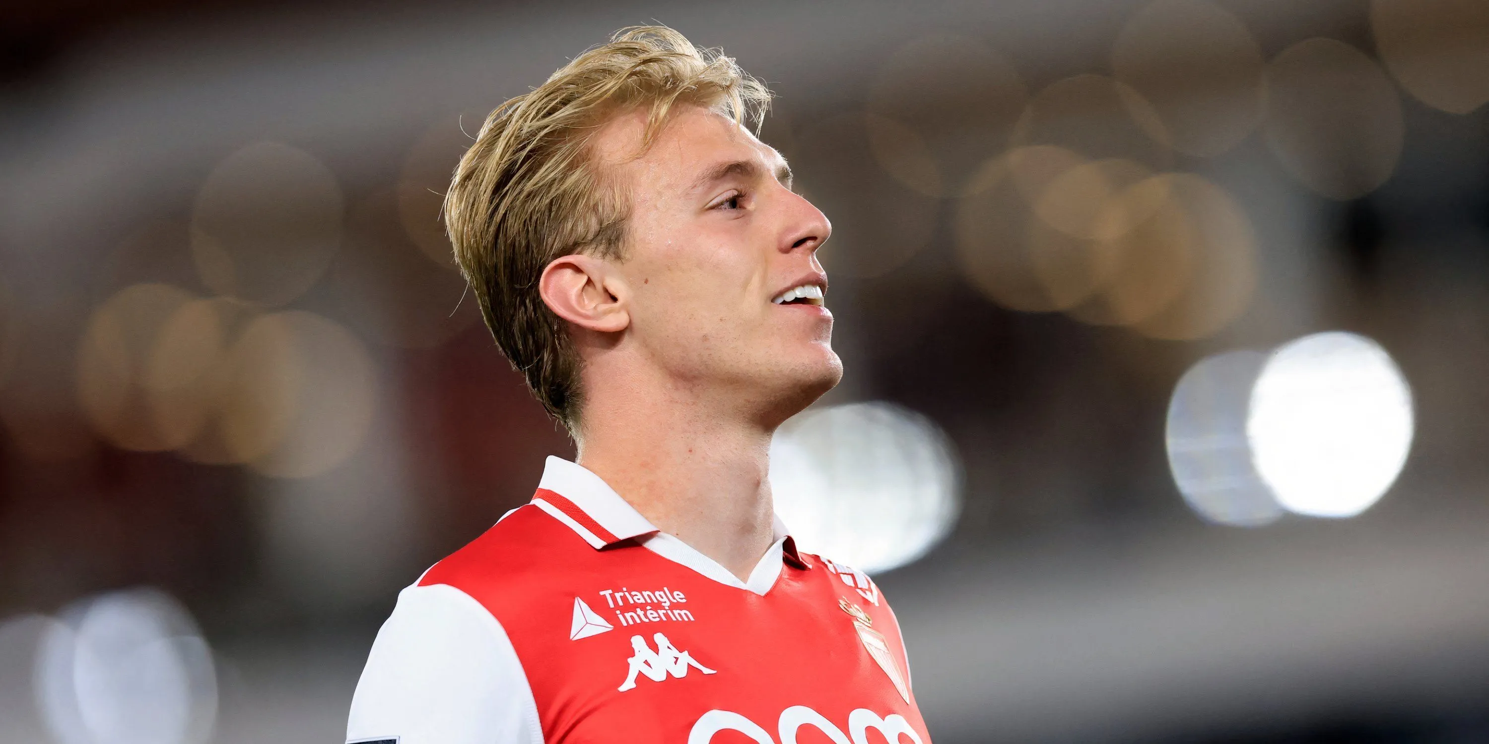 Mika Biereth ăn mừng bàn thắng cho Monaco