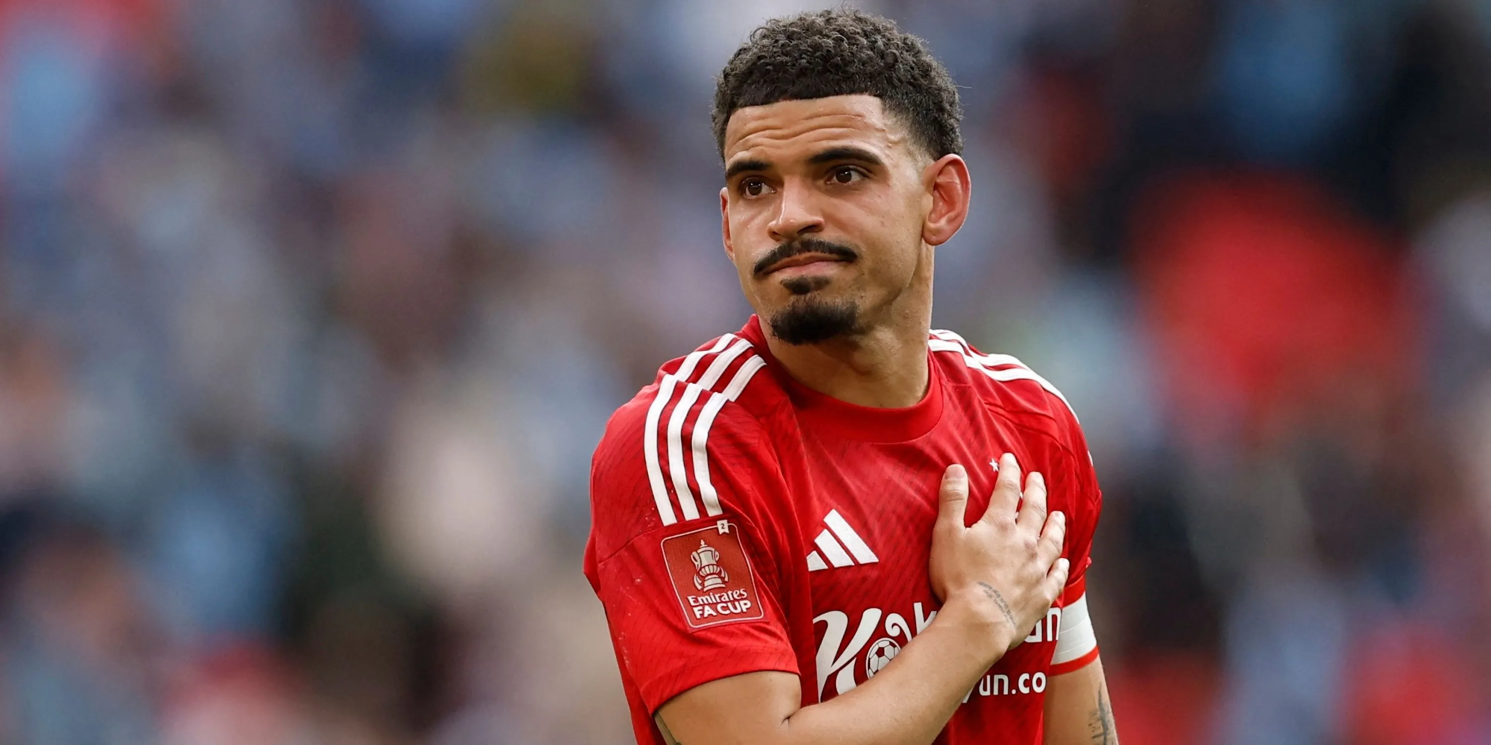 Morgan Gibbs-White tỏ rõ cảm xúc trong màu áo Nottingham Forest