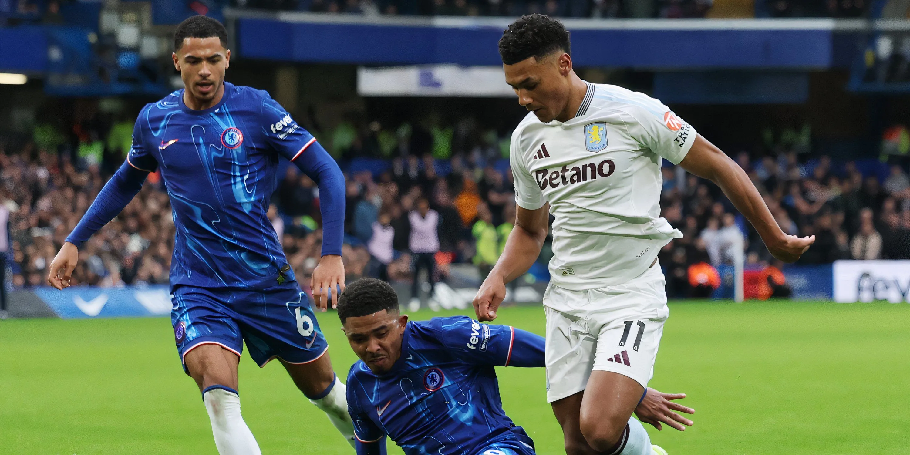 Ollie Watkins trong màu áo Aston Villa tại Premier League