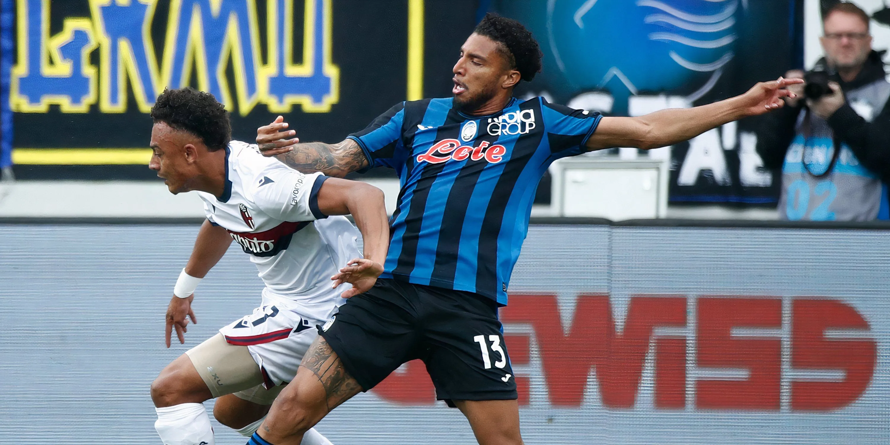 Ederson trong màu áo Atalanta thể hiện lối chơi xông xáo trên sân