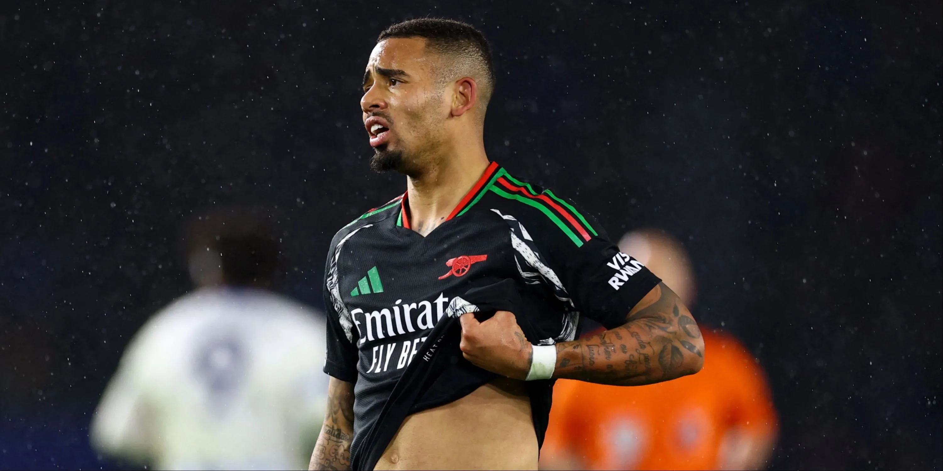 Gabriel Jesus trong màu áo Arsenal