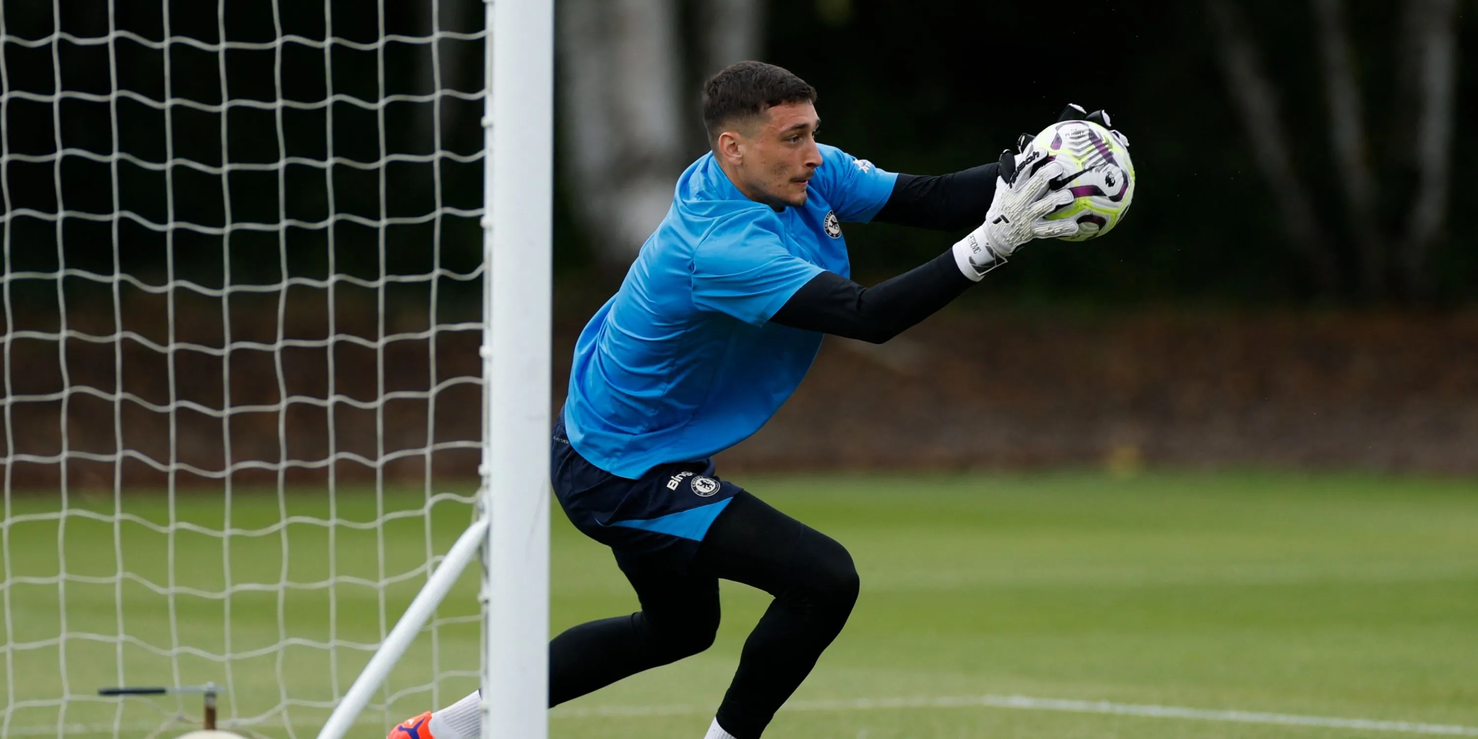 Thủ môn Djordje Petrovic trong màu áo Chelsea