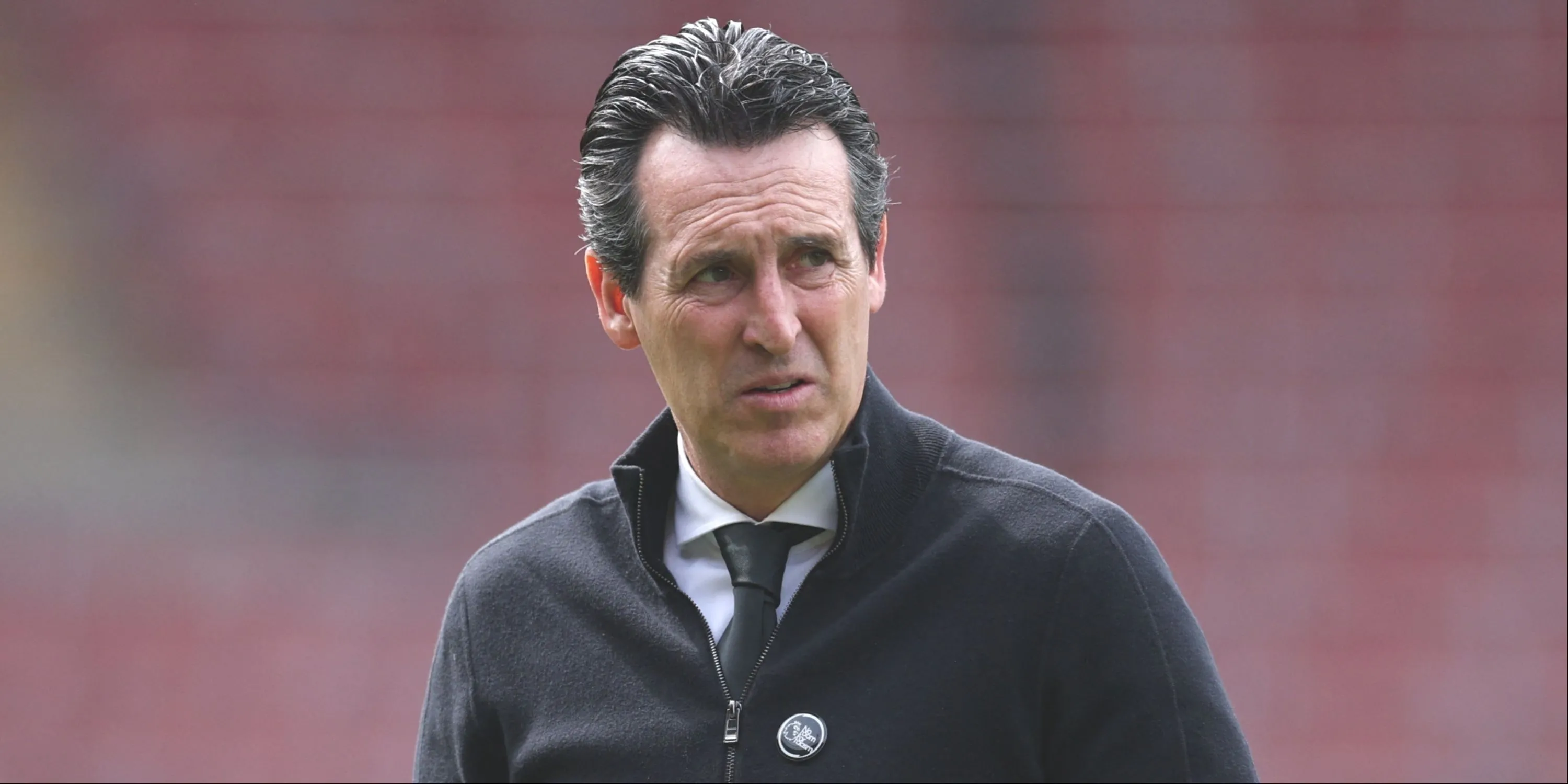 Huấn luyện viên Unai Emery của Aston Villa