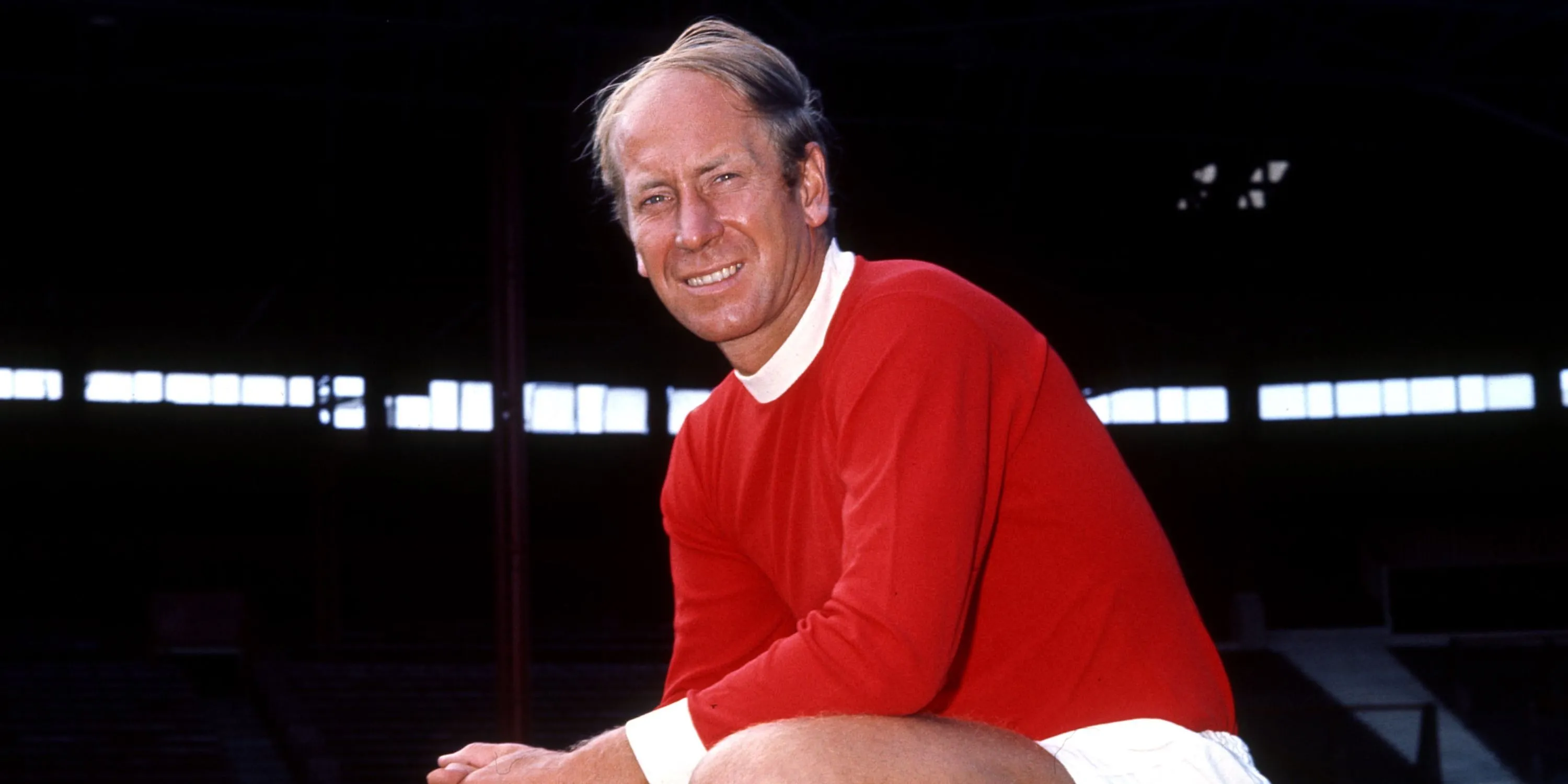 Sir Bobby Charlton, huyền thoại Manchester United và đội tuyển Anh, người được Sir Alex Ferguson ca ngợi là vĩ đại nhất.