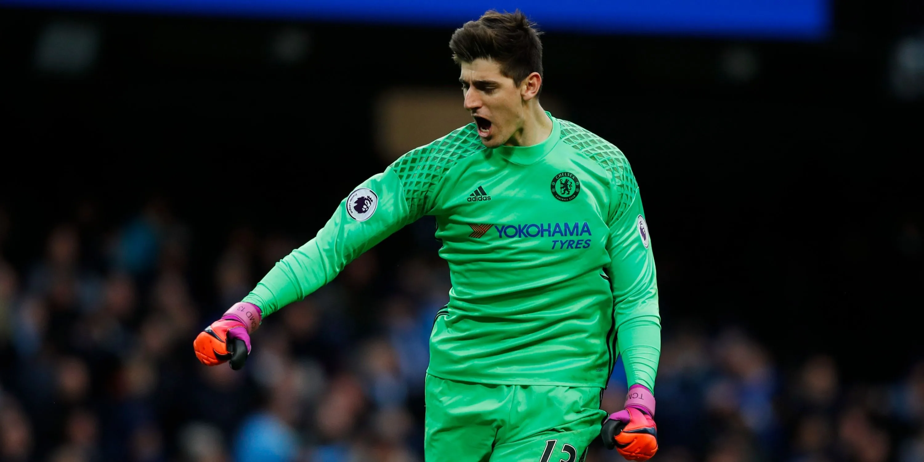 Thủ môn Thibaut Courtois thời còn thi đấu cho Chelsea