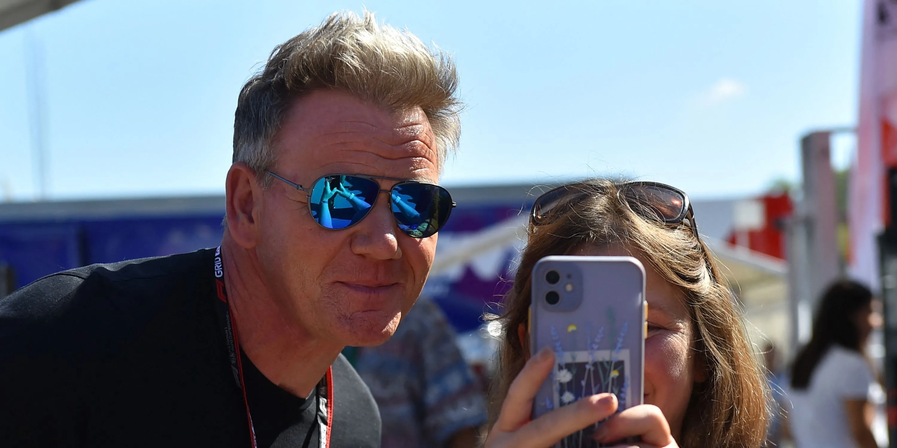 Đầu bếp nổi tiếng Gordon Ramsay, một fan Chelsea chính hiệu