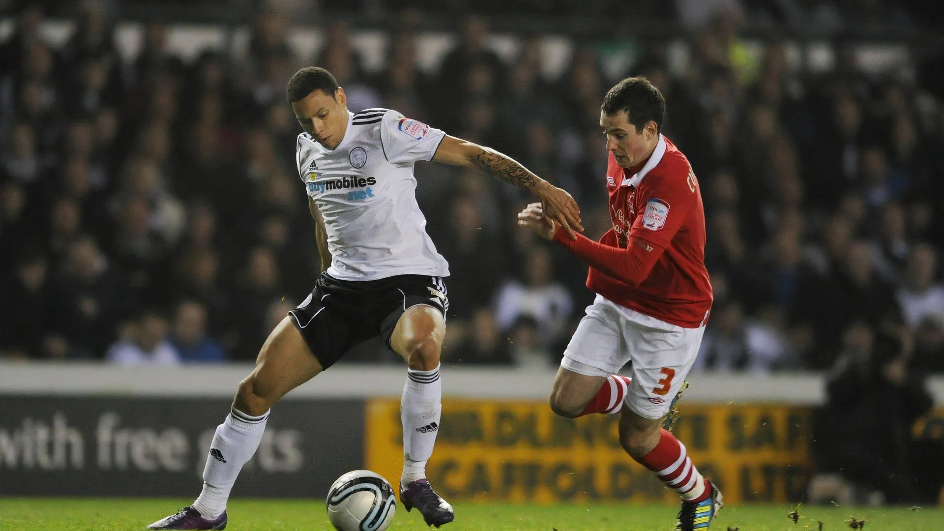 Nathan Tyson trong màu áo Derby County, dấu ấn mờ nhạt trước Nottingham Forest