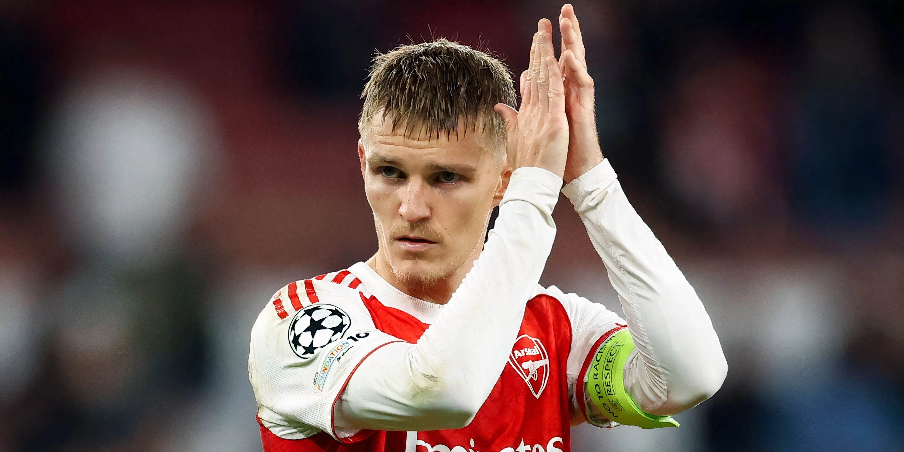 Ødegaard trong khi nghỉ chấn thương, nhường sân cho thế hệ trẻ thử thách vị trí số 8
